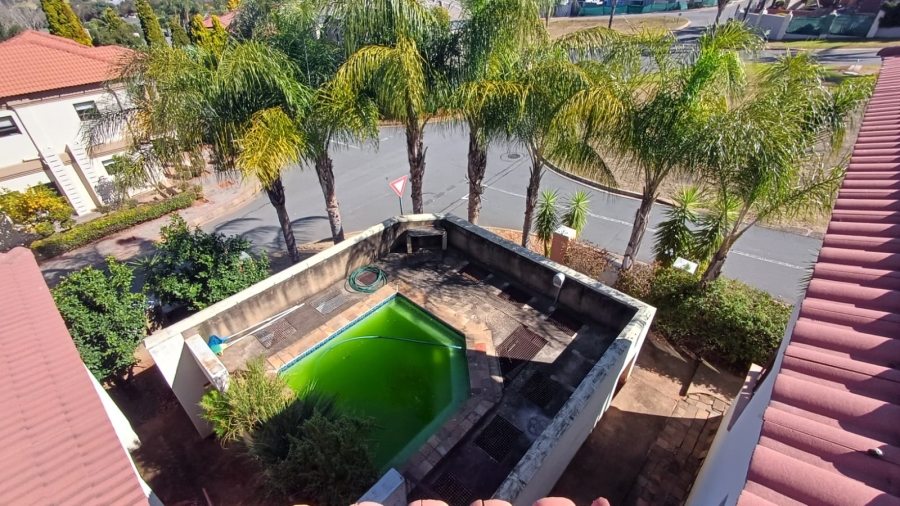3 Bedroom Property for Sale in Kosmos Ridge North West